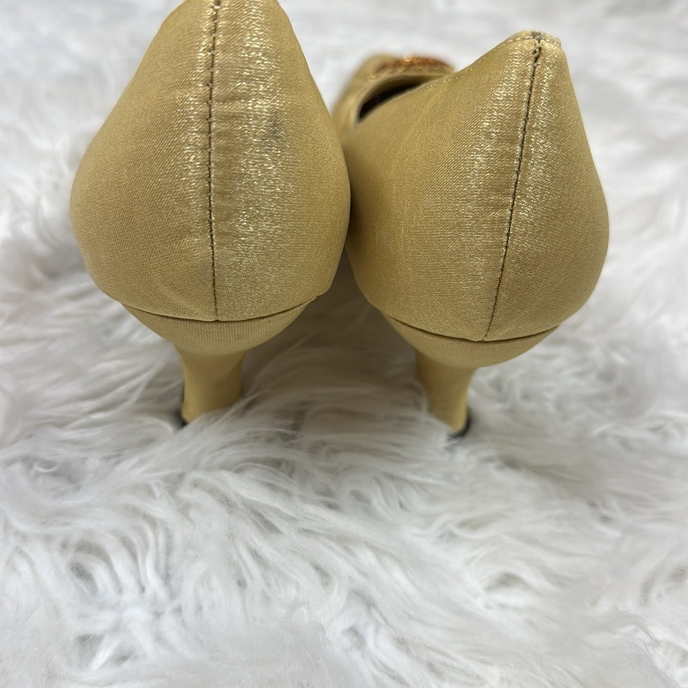NWOB Valenti Franco Gold Tweed Pumps with Brooch - Picture 3 of 8